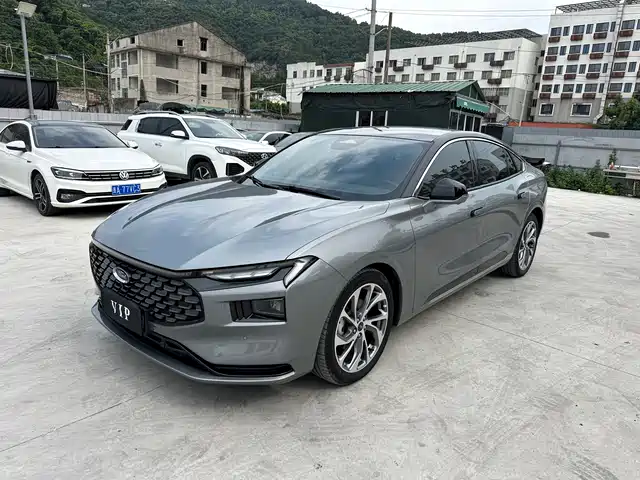 2025 Ford Mondeo