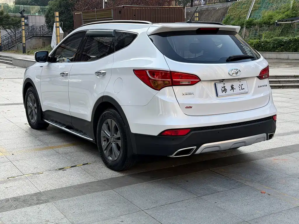 Hyundai Santa Fe — миниатюра 6