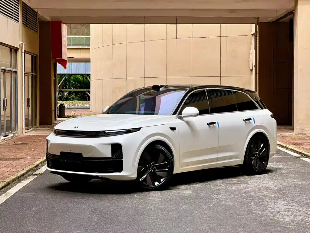 Li Auto Li L7 2025