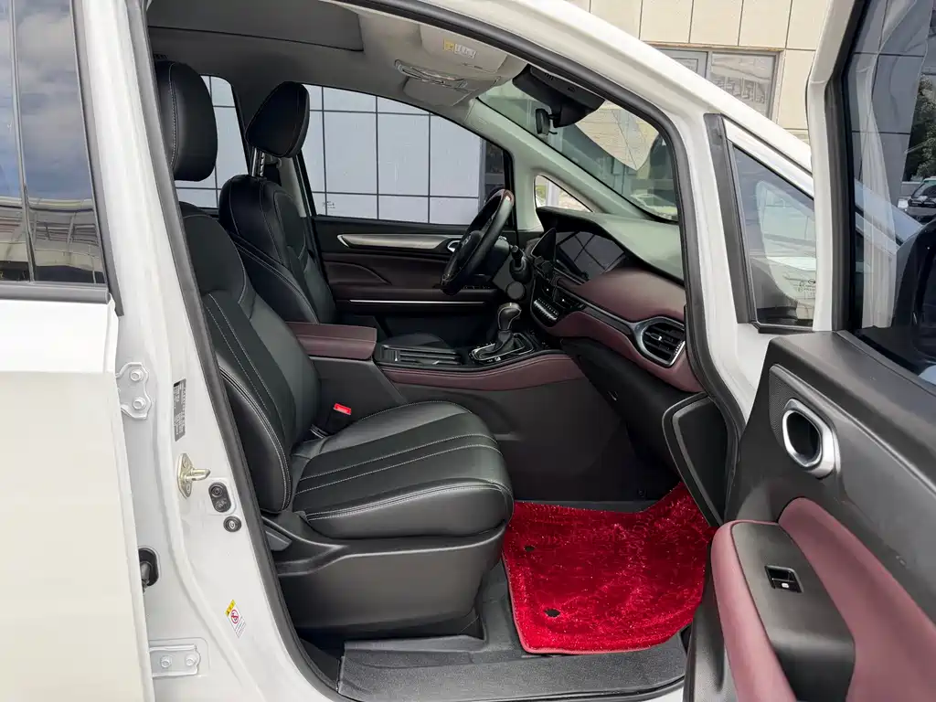 GAC Motor Trumpchi M6 — миниатюра 10