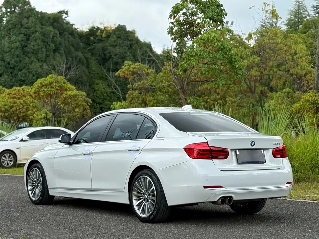 BMW 3 Series — миниатюра 6