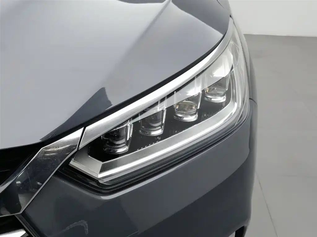 BYD Song 2021 1.5T MT Luxury