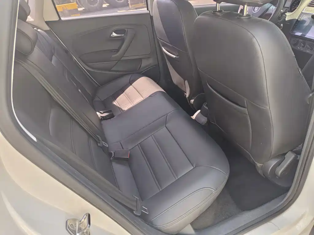 Volkswagen Polo — миниатюра 7