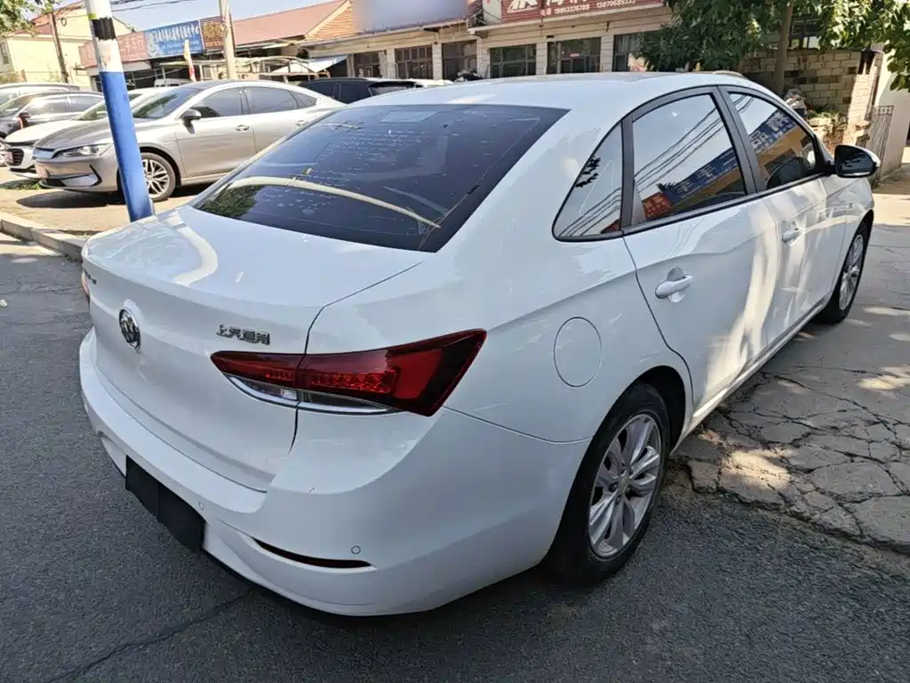 Buick Excelle — миниатюра 7