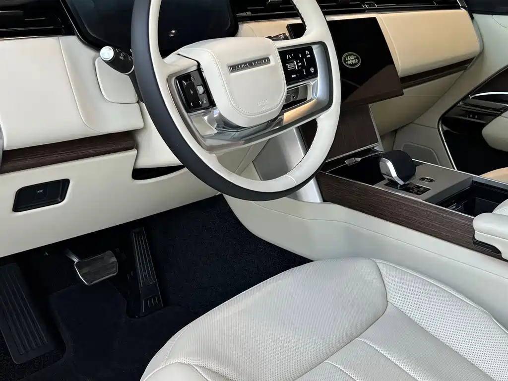 Land Rover Range Rover — миниатюра 4