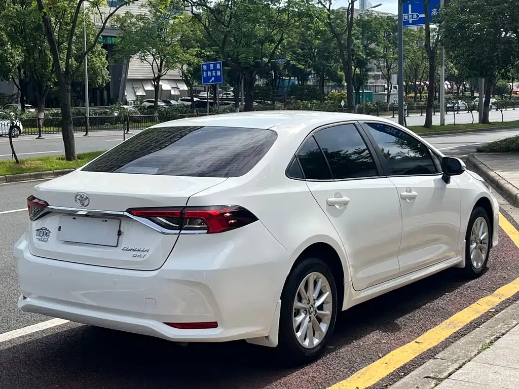 Toyota Corolla — миниатюра 4