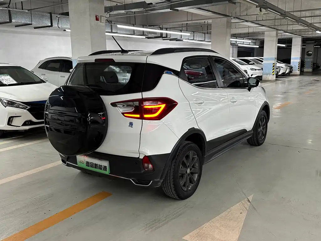 BYD Yuan EV — миниатюра 6