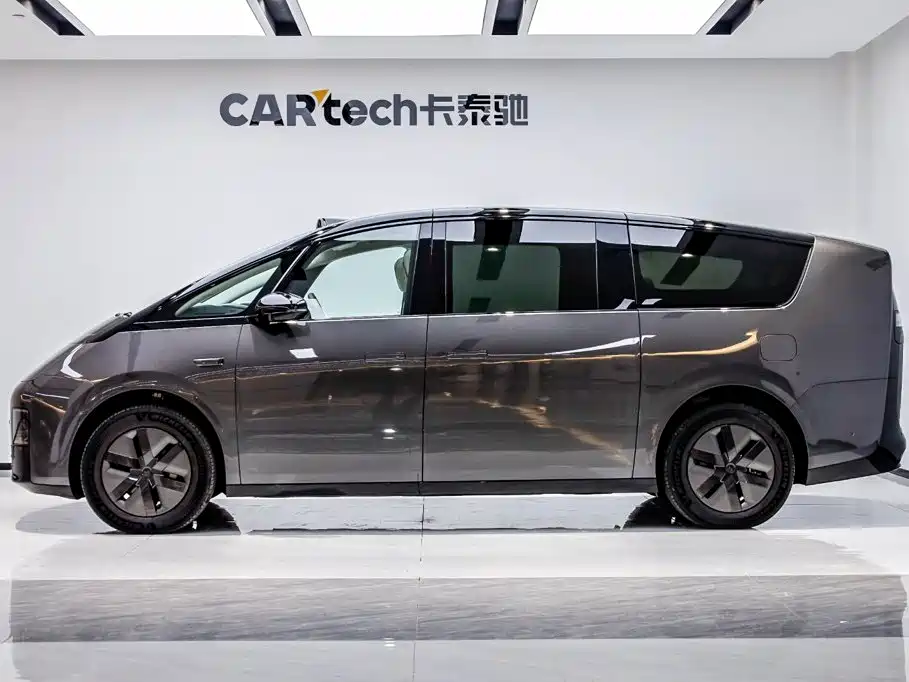 Li Auto Li MEGA — миниатюра 35