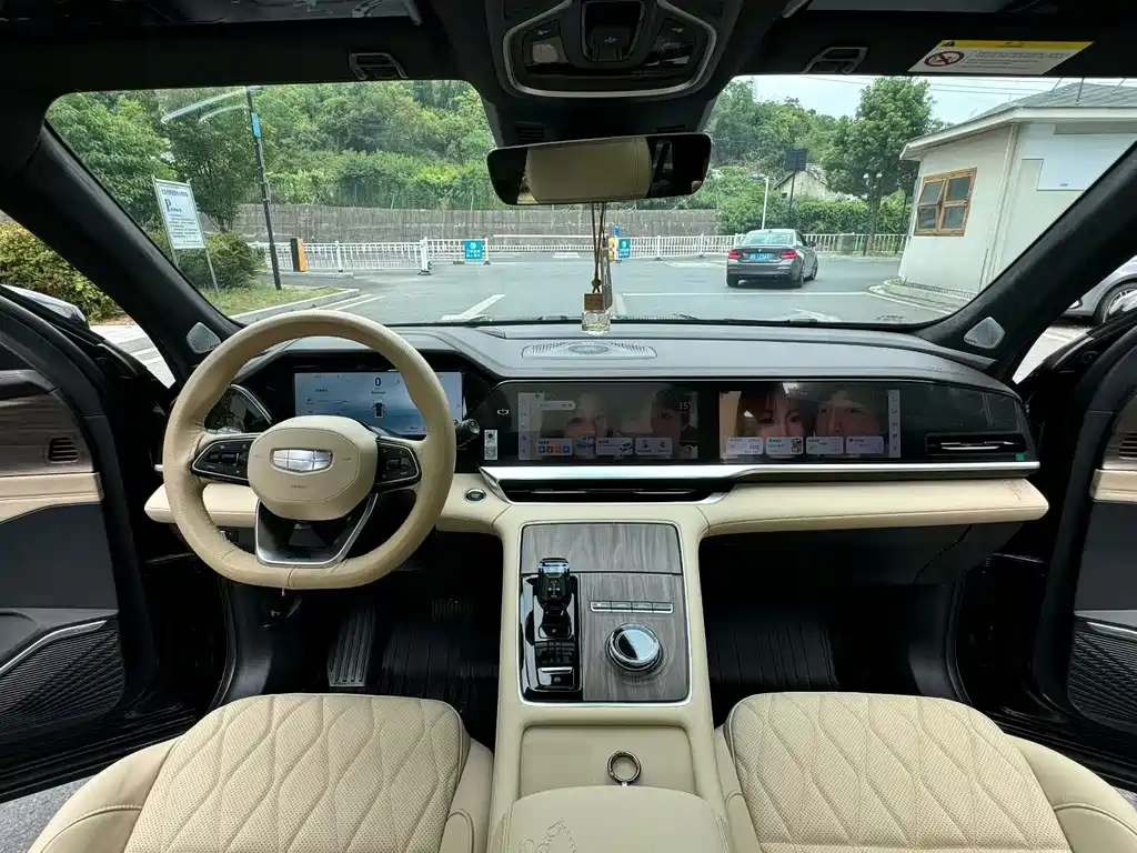 Geely Xingyue L — миниатюра 8