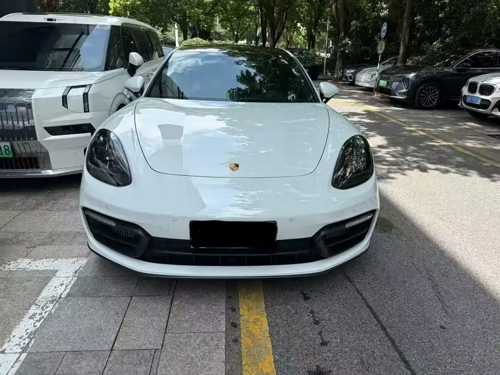 Porsche Panamera — миниатюра 2