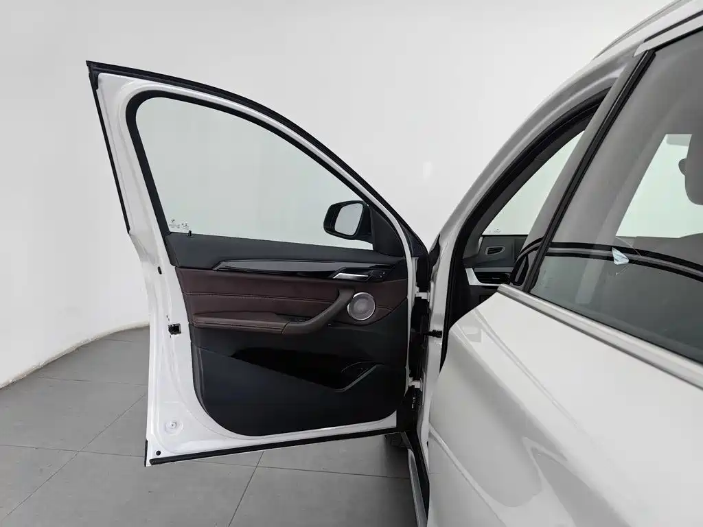 BMW X1 — миниатюра 8