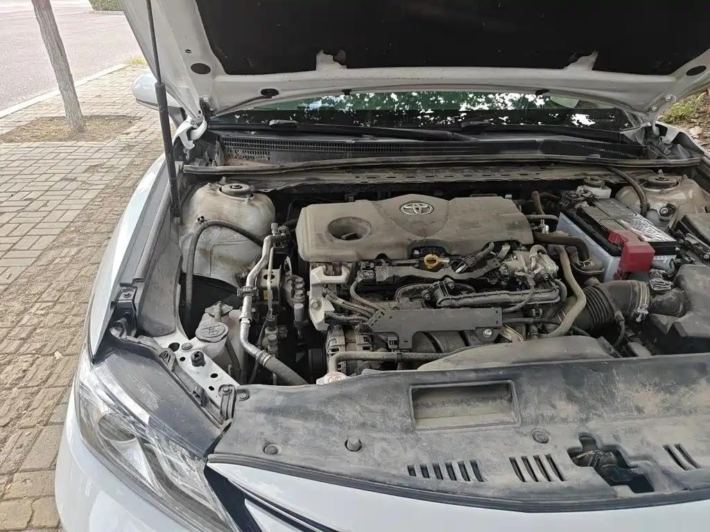 Toyota Camry — миниатюра 19