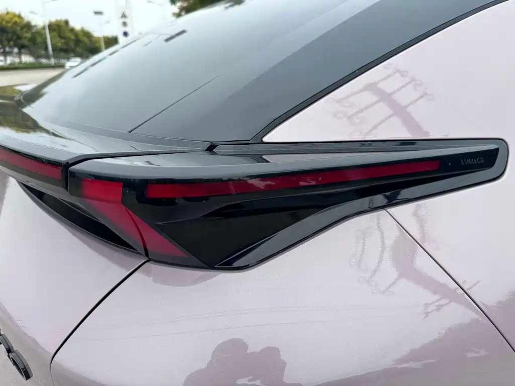 Lynk & Co Z20 — миниатюра 7