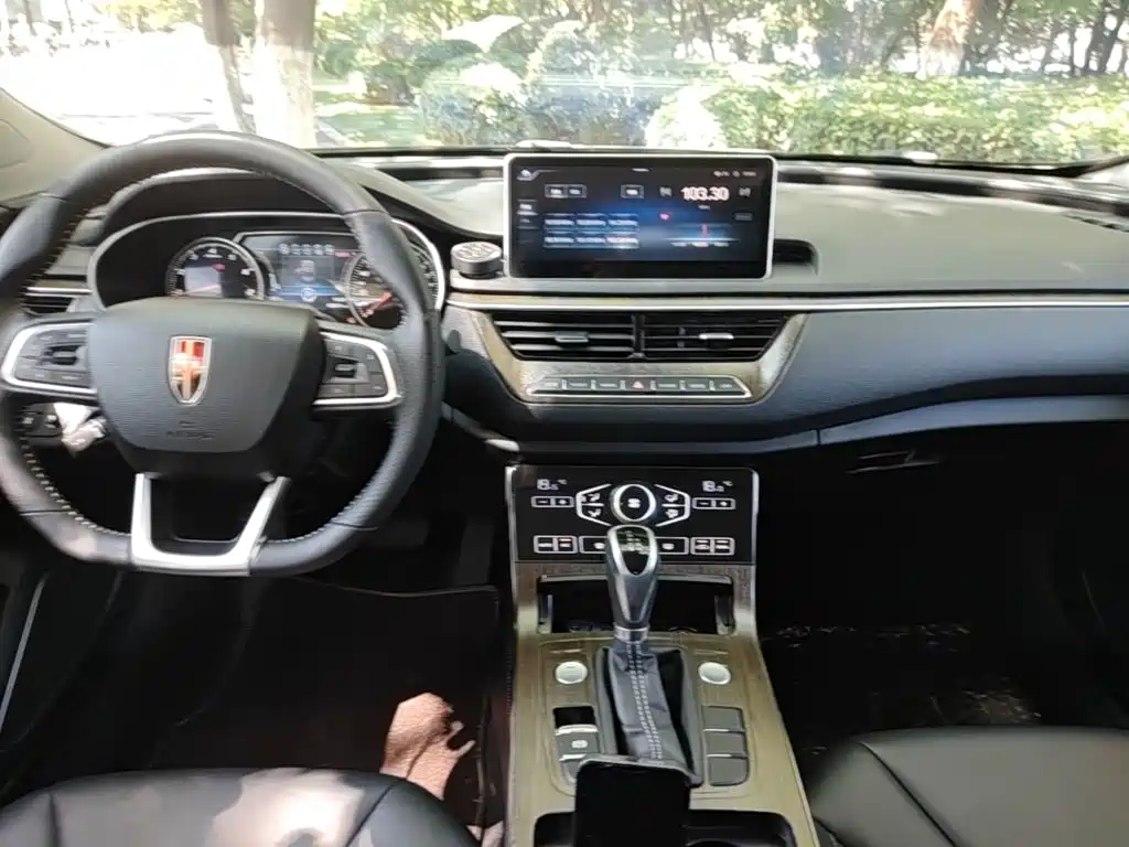Hongqi Hongqi H5 — миниатюра 13