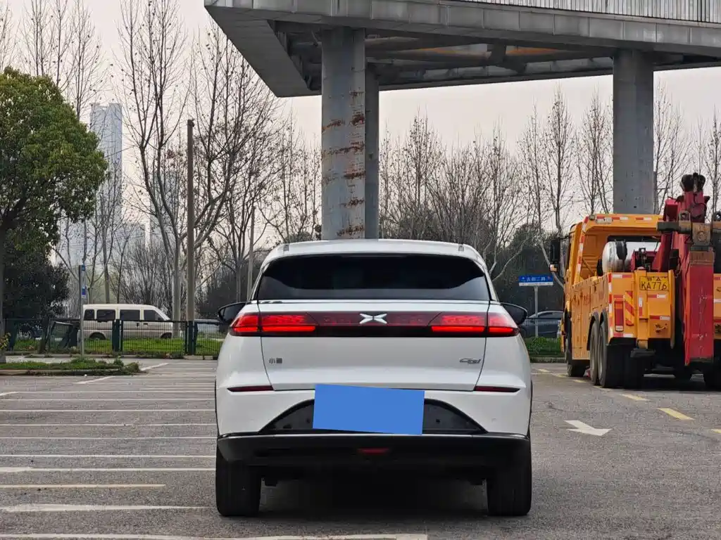 XPeng G3 — миниатюра 10
