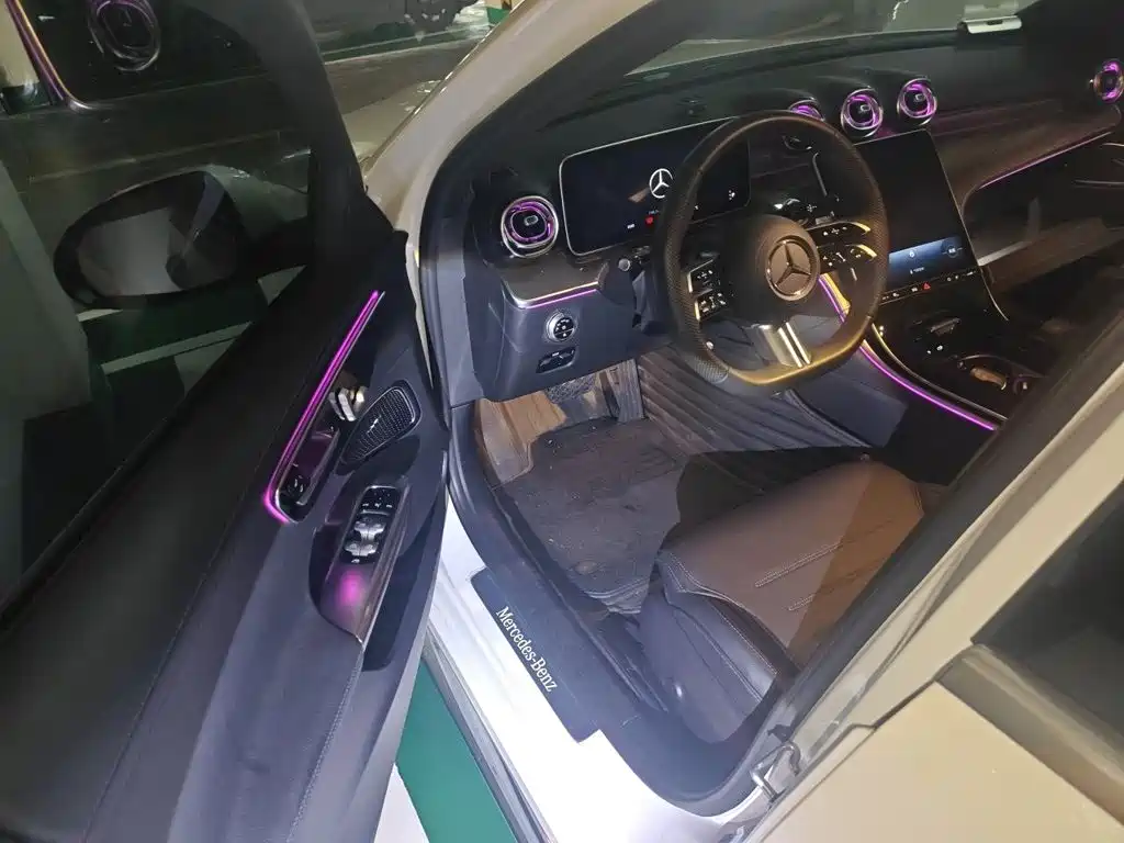 Mercedes-Benz C-Class — миниатюра 14