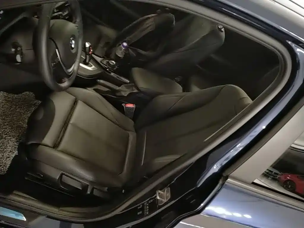 BMW 1 Series (Import) — миниатюра 15