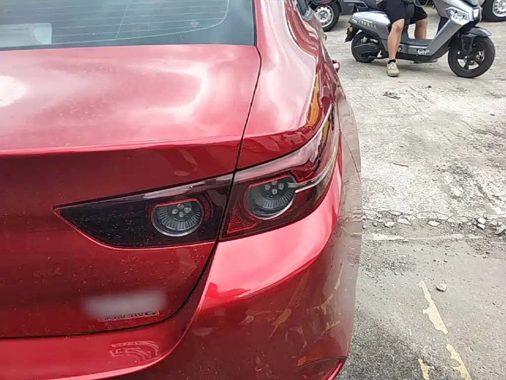 Mazda 3 Axela — миниатюра 8