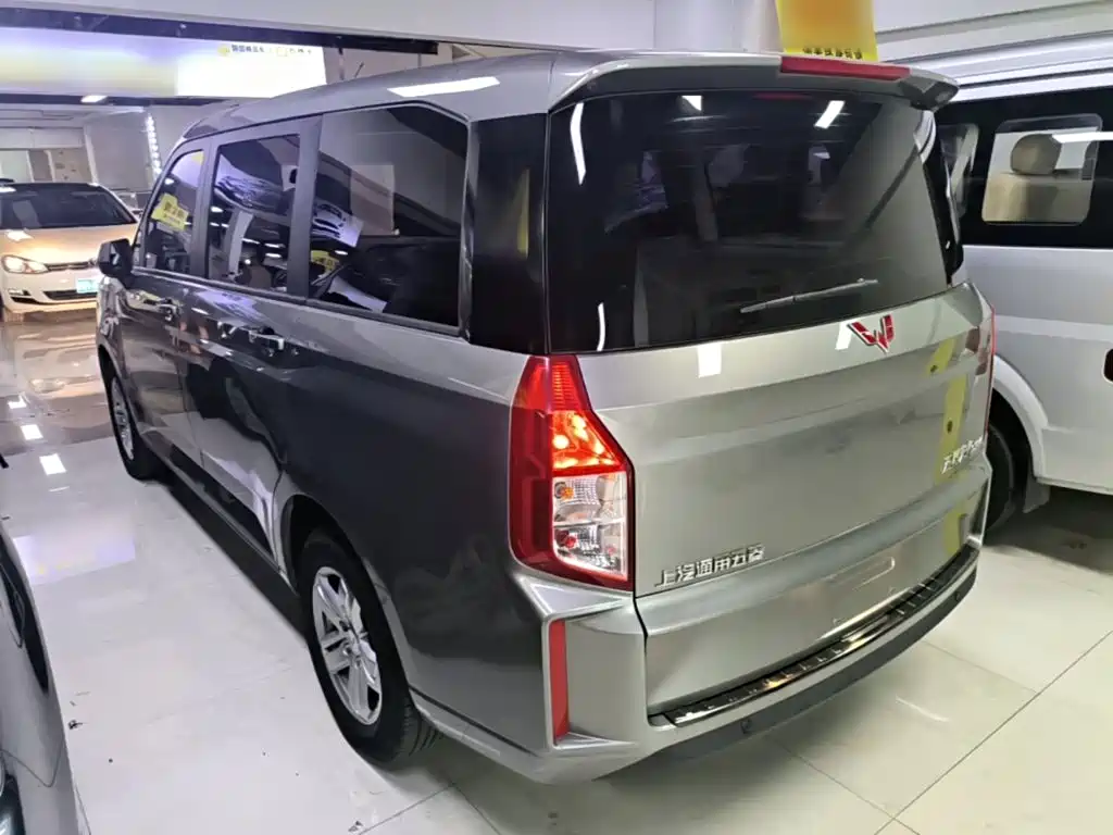 Wuling Hongguang PLUS — миниатюра 5