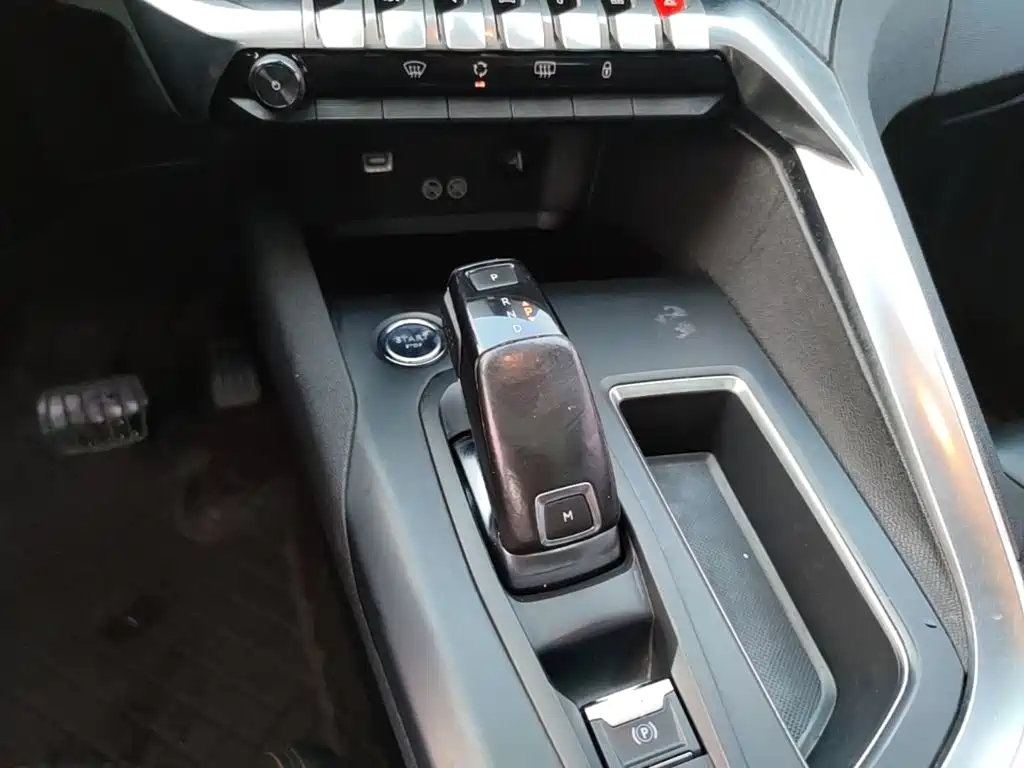 Peugeot 5008 — миниатюра 14