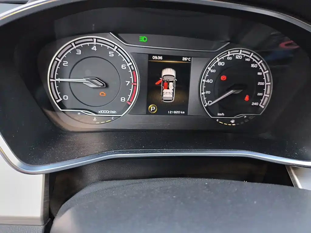 Geely Binyue — миниатюра 13