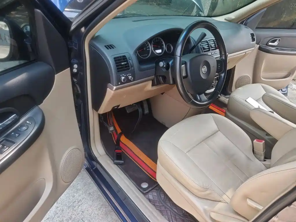 Buick GL8 — миниатюра 16