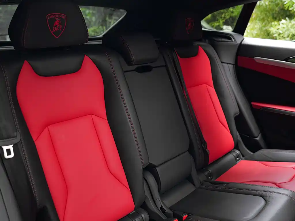 Lamborghini Urus — миниатюра 6