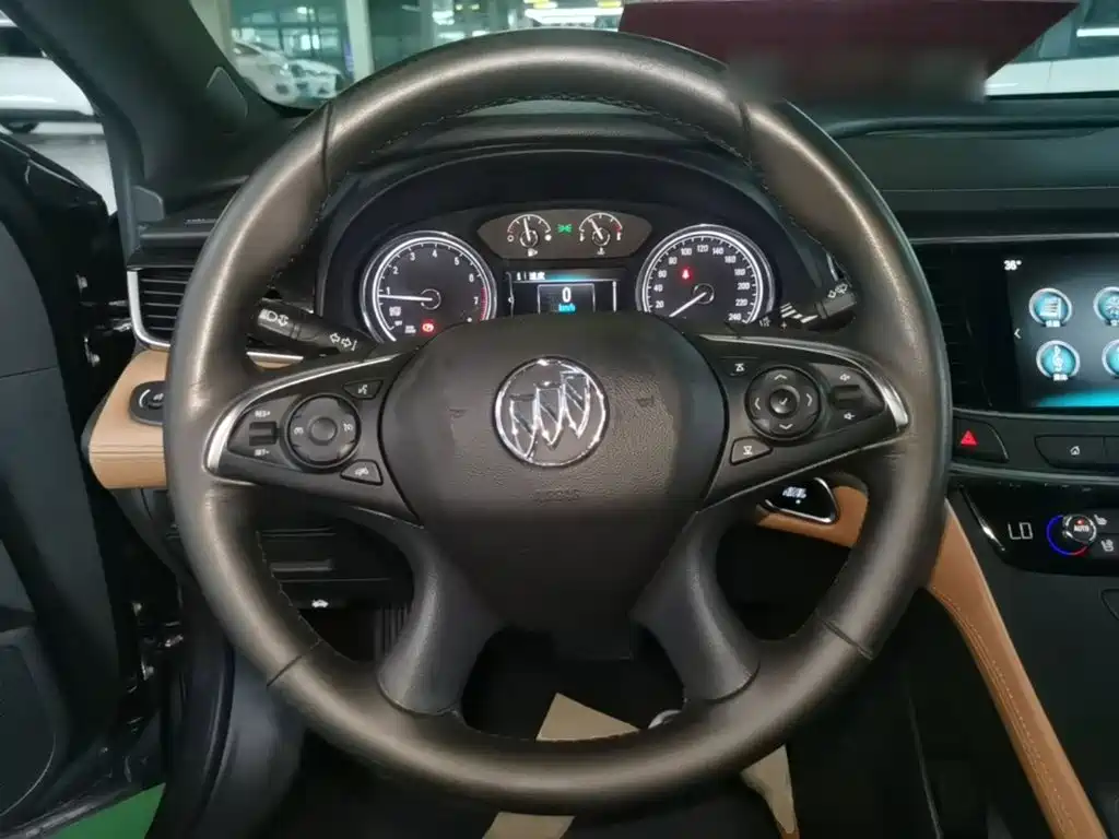 Buick LaCrosse — миниатюра 11