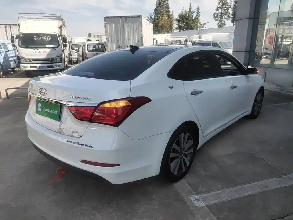 Hyundai Mistra — миниатюра 7
