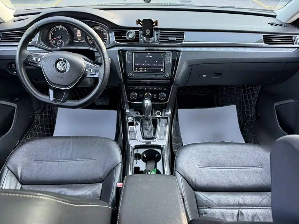 Volkswagen Passat — миниатюра 8