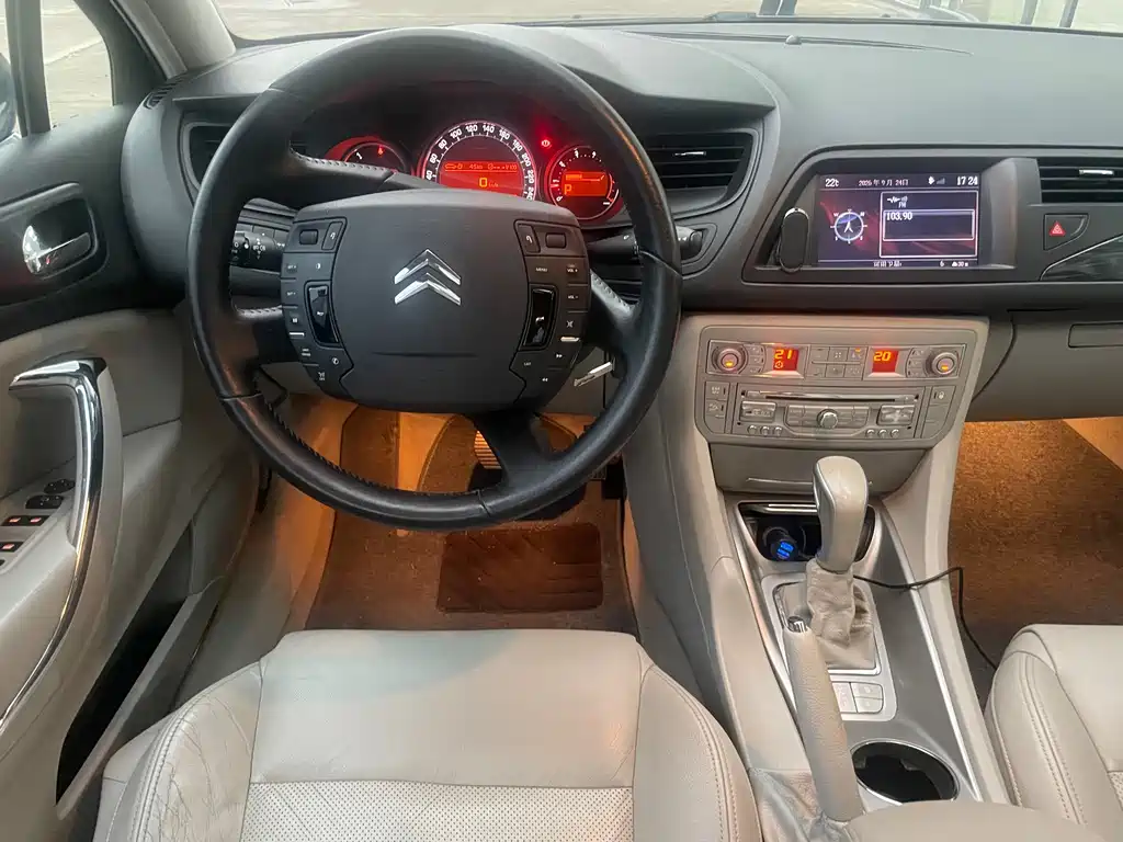 Citroen C5 — миниатюра 10