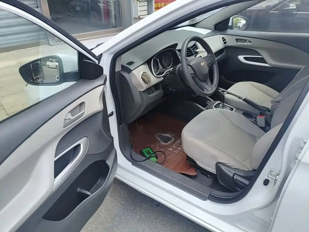 Chevrolet Sail — миниатюра 16