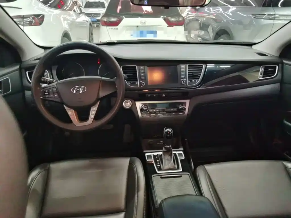 Hyundai Mistra — миниатюра 10
