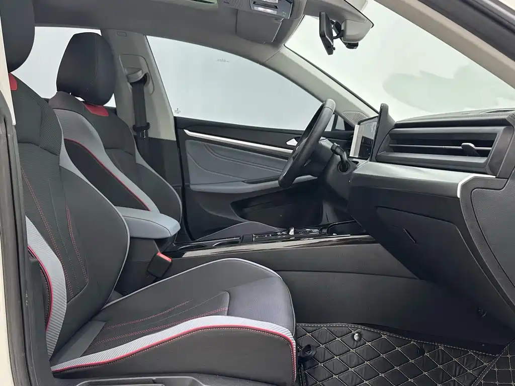 Volkswagen Lamando — миниатюра 9