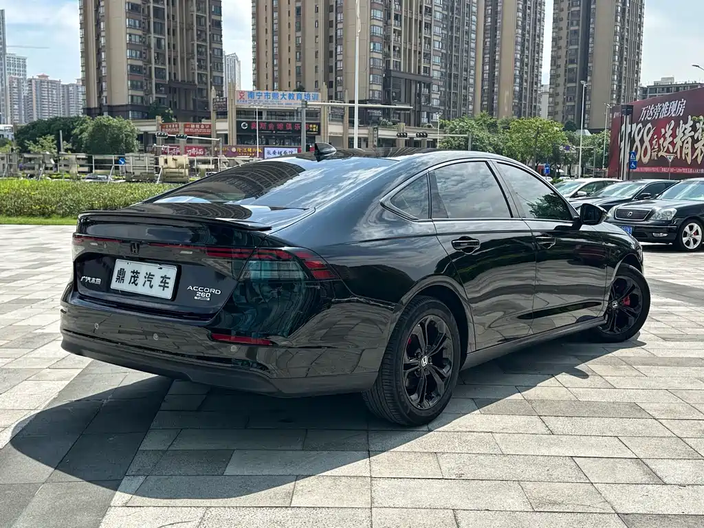 Honda Accord — миниатюра 7