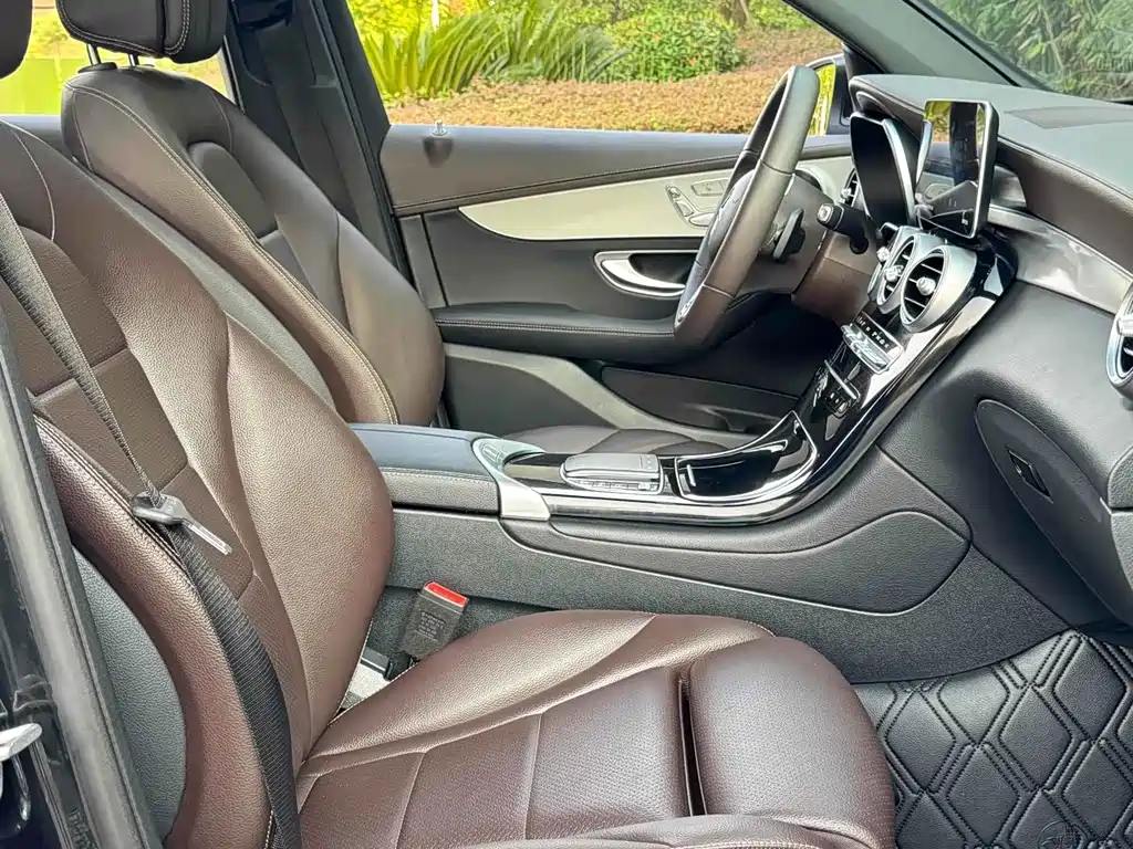 Mercedes-Benz GLC 2021 GLC 260 L 4MATIC