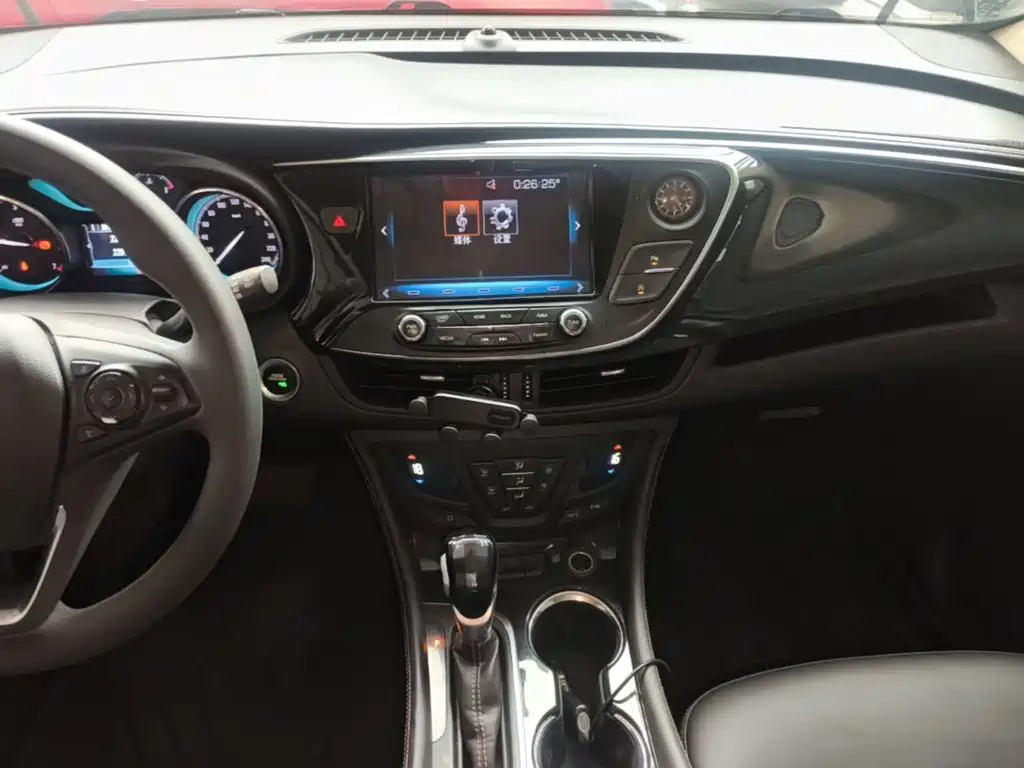 Buick Envision Plus — миниатюра 13