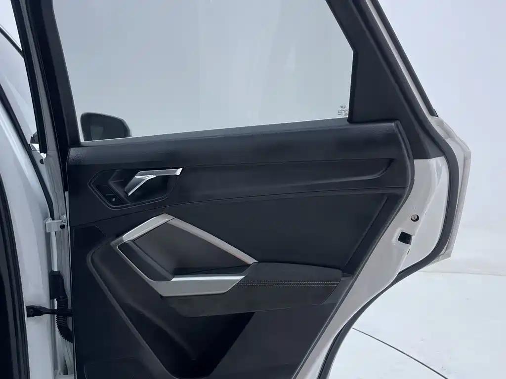 Audi Q3 — миниатюра 23