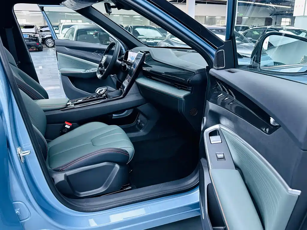 Geely Boyue — миниатюра 8