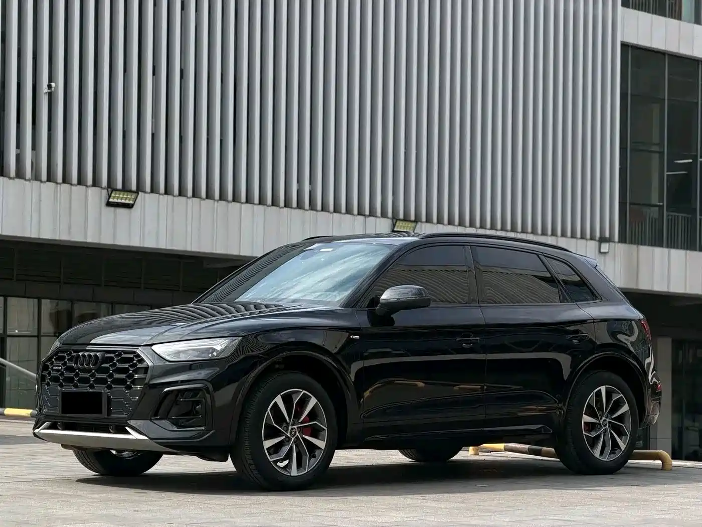 奥迪Q5L 2024款 40 TFSI 豪华动感型 2023