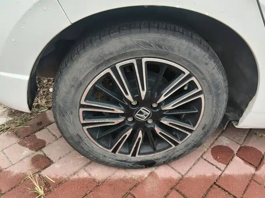 Honda Fit — миниатюра 6