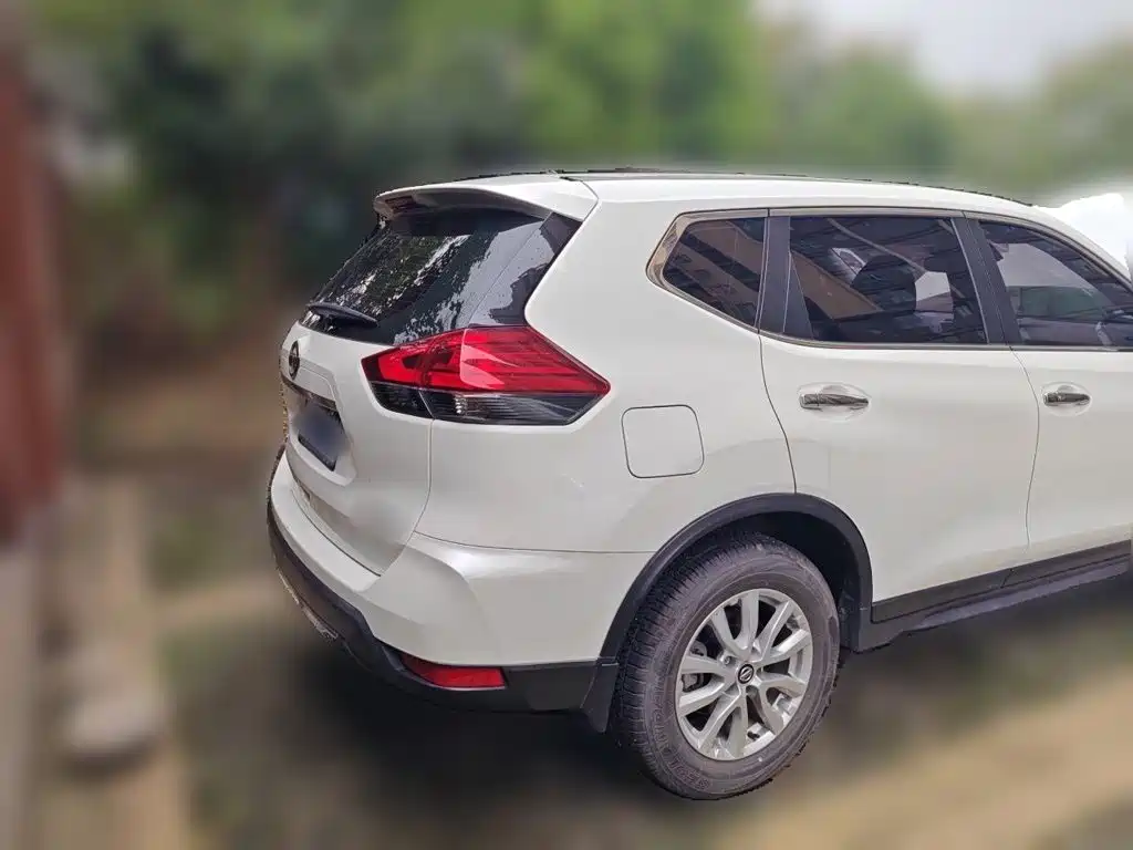 Nissan X-Trail — миниатюра 6