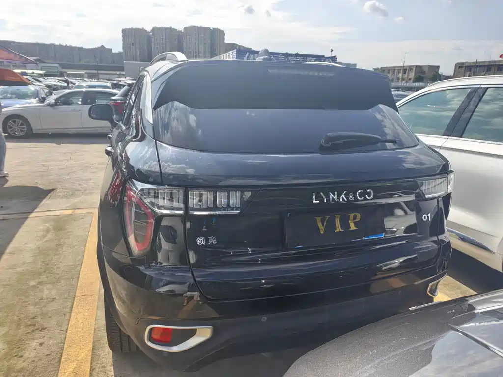 Lynk & Co 01 — миниатюра 17