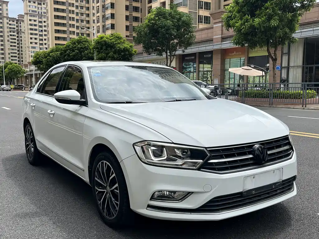 Volkswagen Bora — миниатюра 3