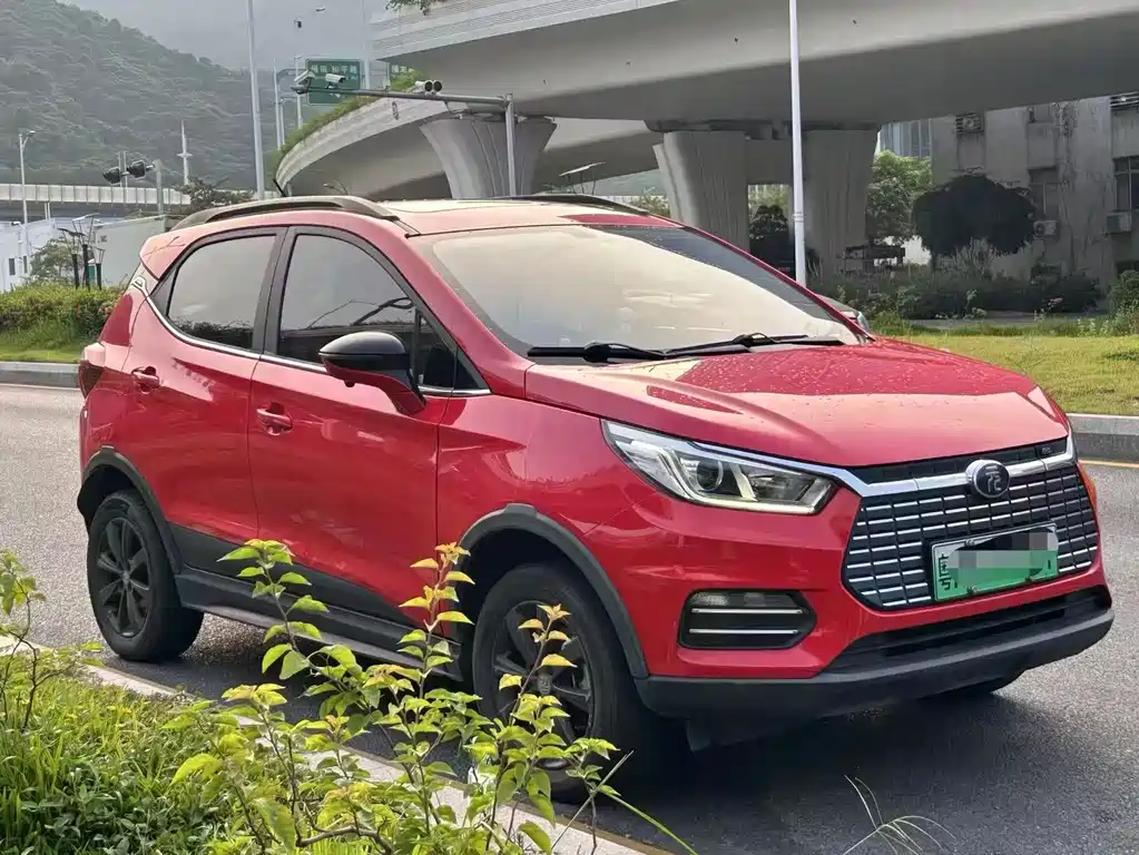 BYD Yuan EV — миниатюра 3