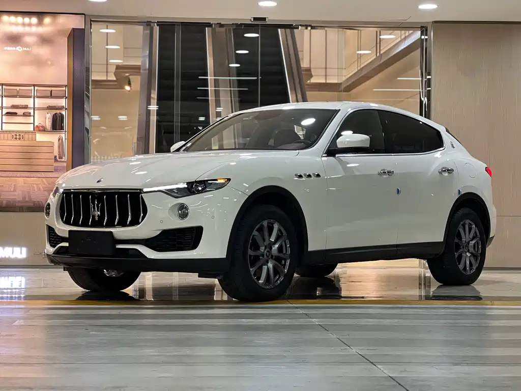 Купить Maserati Levante
