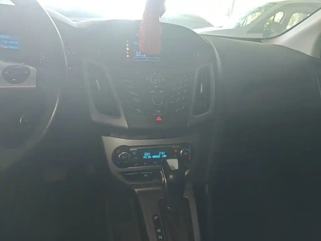 Ford Focus — миниатюра 13