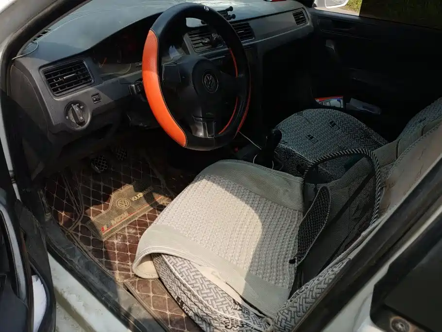Volkswagen Santana — миниатюра 9