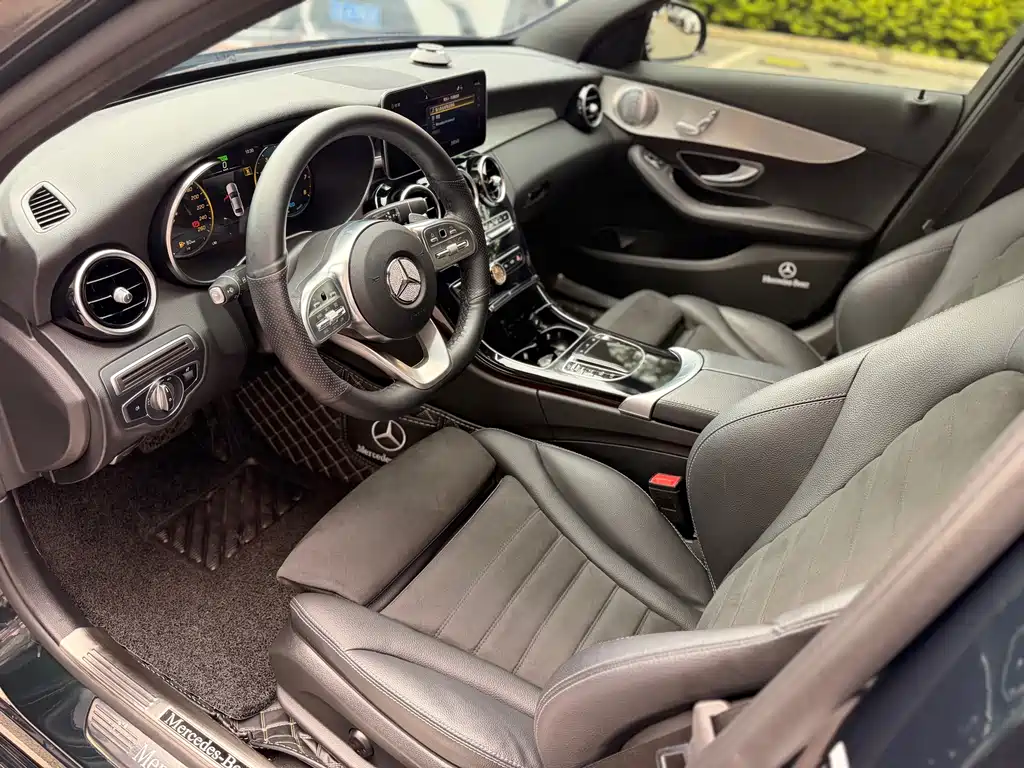 Mercedes-Benz C-Class — миниатюра 12