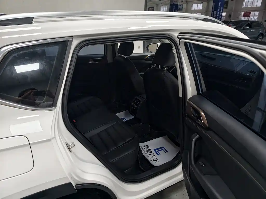 Volkswagen Tharu — миниатюра 17